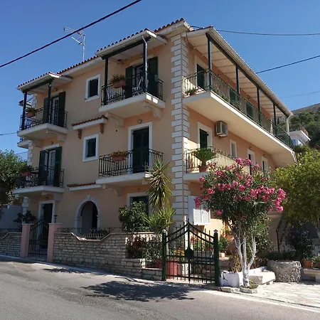 Dimitra's Cozy Apartament *