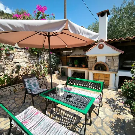 Dimitra's Cozy Apartman Dilináta