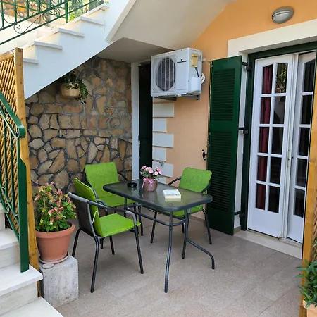 Dimitra's Cozy * Dilinata