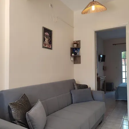 Dimitra's Cozy Dilinata